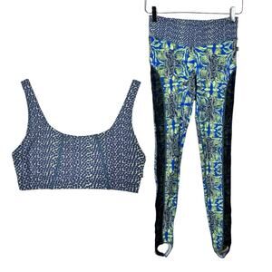 Maaji Matching Workout Set Small Sports Bra Stirrup Leggings Blue Print Beach